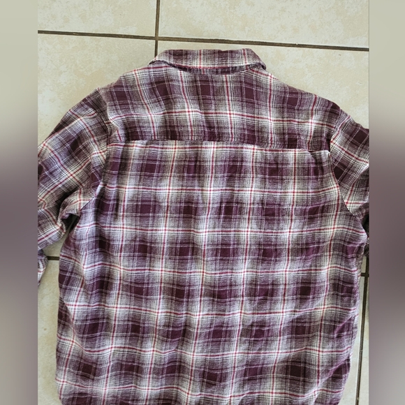 🟣Maroon plaid shirt - Picture 5 of 5